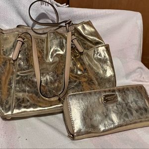 Michael kors purse and wallet